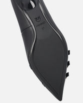 Décolleté basse in pelle con cinturini e borchie -  | Pinko