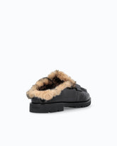 Leather sabot moccasins with faux fur lining - Black | Pinko