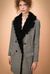 Doppiopetto pied-de-poule con collo furry