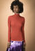 Maglia a collo alto a costine