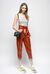 Pantaloni carrot fit a stampa snake color lucida
