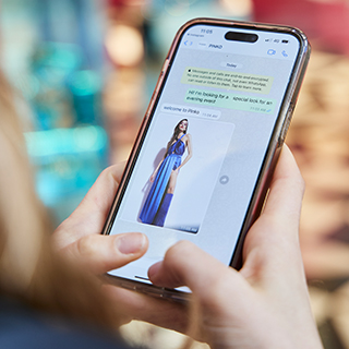 Whatsapp Shopping: Fare shopping con noi è semplice come mandare un messaggio a un'amica.